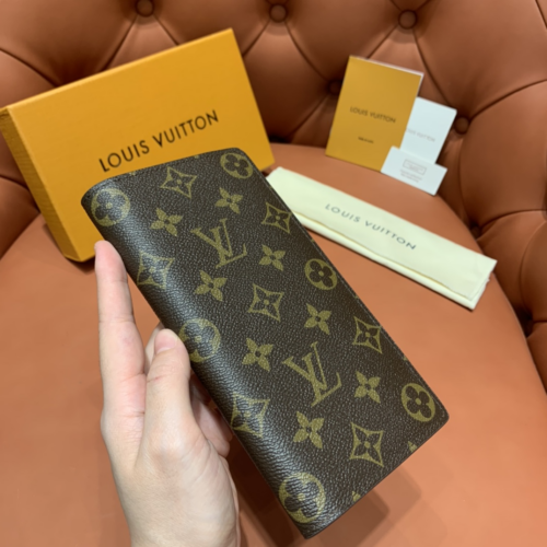 Louis Vuitton Brazza Wallet 10CM M66540 From Orange couch Factory