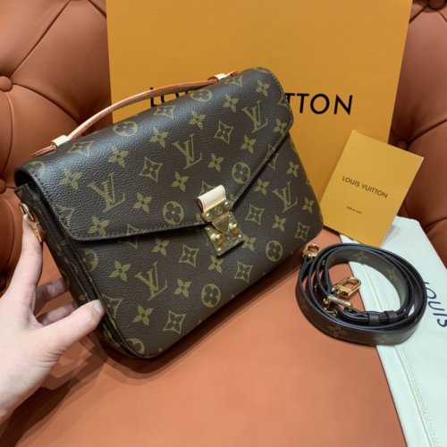 Louis Vuitton 𝐏𝐨𝐜𝐡𝐞𝐭𝐭𝐞 𝐌𝐞𝐭𝐢𝐬 25CM M44875 From Orange couch Factory