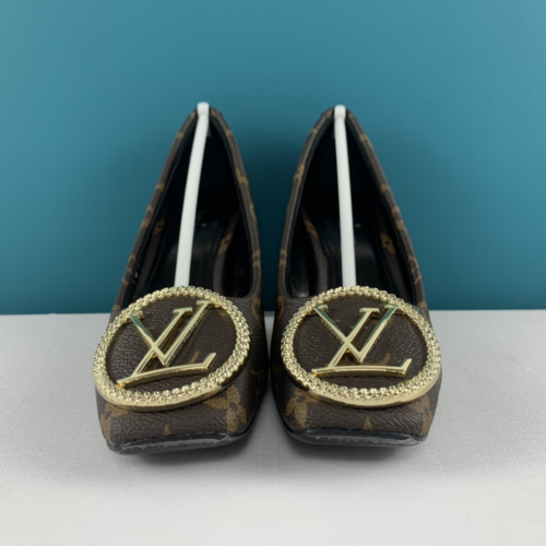 LV Shoes SIZE 35