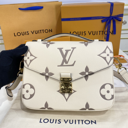 Louis Vuitton Pochette Metis Flower Crown 25CM M45596 From BC Factory Top Version