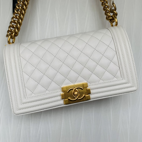 Chanel 25cm Boy white calfskin small grin caviar  187 king