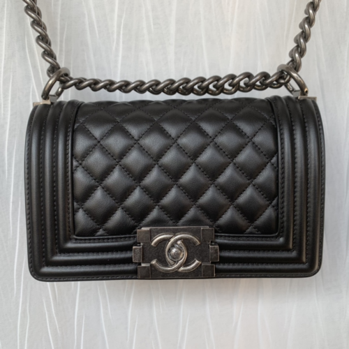 Chanel 20cm Small Boy black calfskin smooth leather  187 king