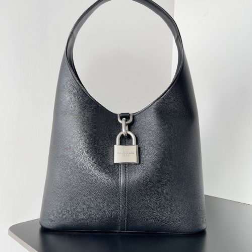 Balenciaga  Bag 61CM 622L From Apple factory