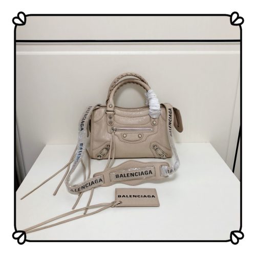 Balenciaga   Bag 24CM 803B From Apple factory