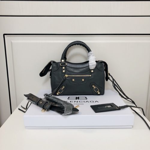 Balenciaga  Bag 24CM 338A From Apple factory