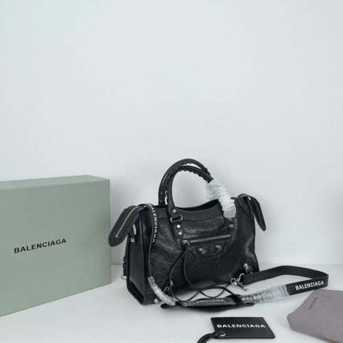 Balenciaga   Bag 30CM 802B From Apple factory