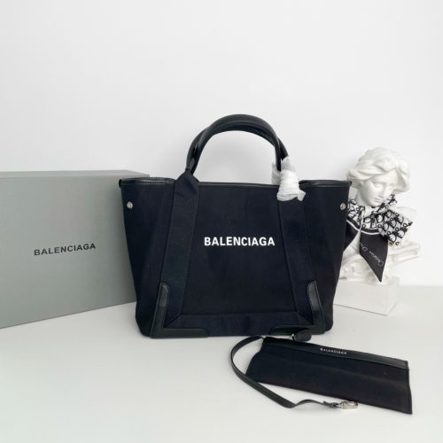 Balenciaga  Bag 30CM 108 From Apple factory