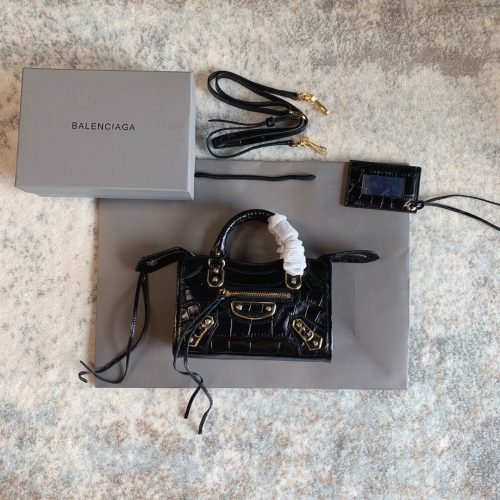 Balenciaga  Bag 18CM 291A From Apple factory