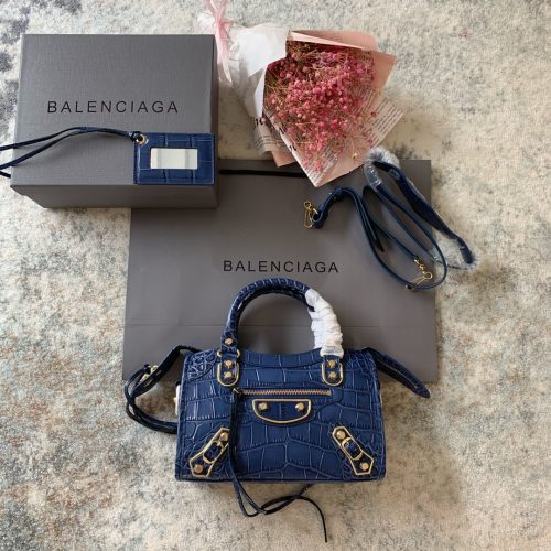 Balenciaga  Bag 24CM 298A From Apple factory