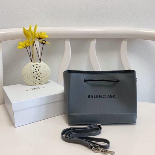 Balenciaga  Bag  32CM 382L From Apple factory