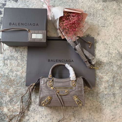 Balenciaga  Bag 24CM 298A From Apple factory