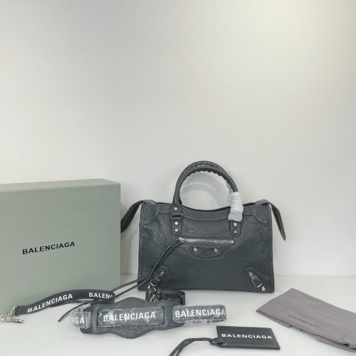 Balenciaga   Bag 30CM 802B From Apple factory