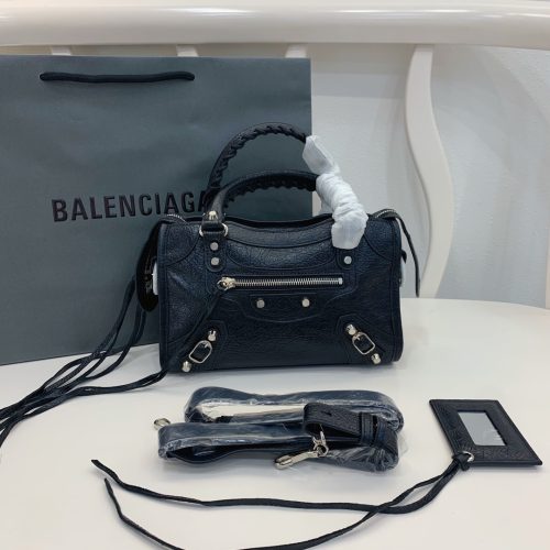 Balenciaga  Bag 24CM 338B From Apple factory