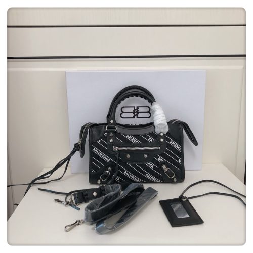 Balenciaga  Bag 24CM 298X From Apple factory