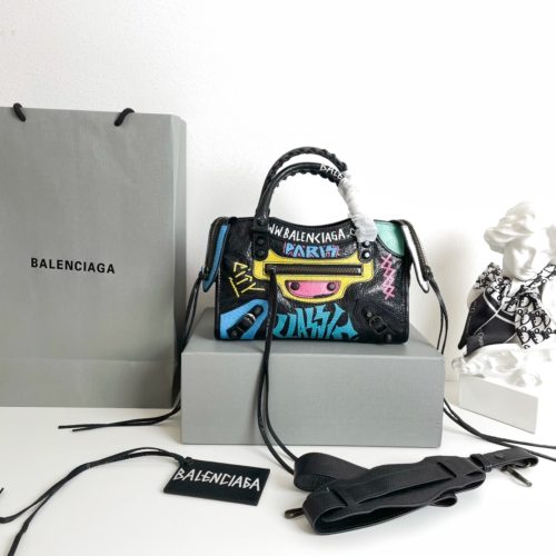 Balenciaga  Bag 24CM 693S From Apple factory