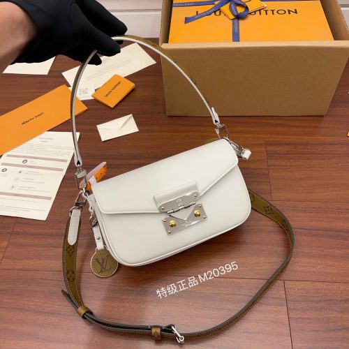 Louis Vuitton Swing 24CM M20395 From Duty Free Factory