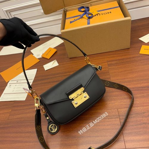 Louis Vuitton Swing 24CM M20393 From Duty Free Factory