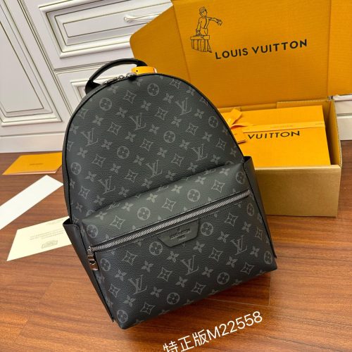 Louis Vuitton APOLLO  29CM M22558 From Duty Free Factory