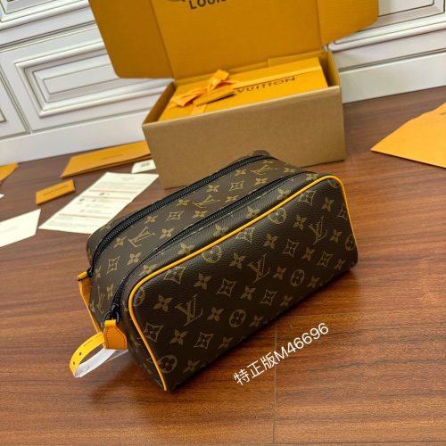 Louis Vuitton Dopp Kit 28CM M46696 From Duty Free Factory