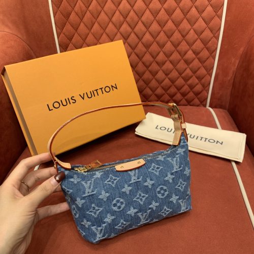 Louis Vuitton Hills Pochette 18.5CM M82949 From Orange couch Factory