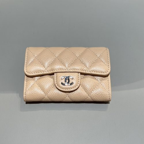 New Cardholder beige caviar leather silver hardware 187 king