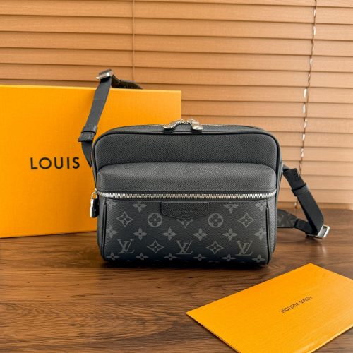 Louis Vuitton Outdoor Bag 29.5CM M30233 For God Factory