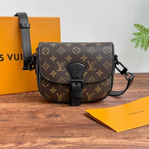 Louis Vuitton Montsouris Bag 20CM M47060 For God Factory