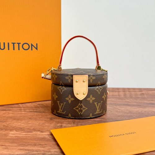 Louis Vuitton Onthego BB Bag 13.5CM M46933 For God Factory