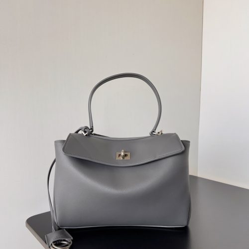 𝐁𝐚𝐥𝐞𝐧𝐜𝐢𝐚𝐠𝐚 𝐑𝐨𝐝𝐞𝐨 bag grey/silver small  28.9cm for apple