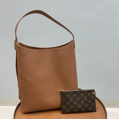 Louis Vuitton 𝐋𝐨𝐰𝐤𝐞𝐲 𝐡𝐨𝐛𝐨 31CM M24974 From Orange couch Factory