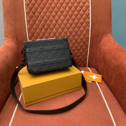 Louis Vuitton 𝐡𝐚𝐧𝐝𝐥𝐞 𝐬𝐨𝐟𝐭 𝐭𝐫𝐮𝐧𝐤 21.5CM M59163 From Orange couch Factory