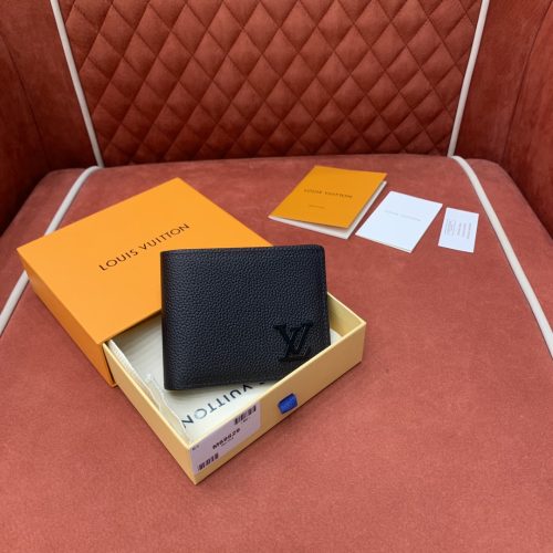 Louis Vuitton  𝐌𝐮𝐥𝐭𝐢𝐩𝐥𝐞 11CM M69829 From Orange couch Factory