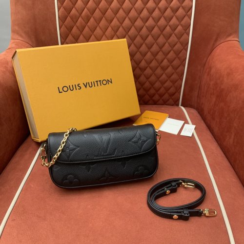 Louis Vuitton 𝐢𝐯𝐲 𝐖𝐎𝐂 23.5CM M82154 From Orange couch Factory