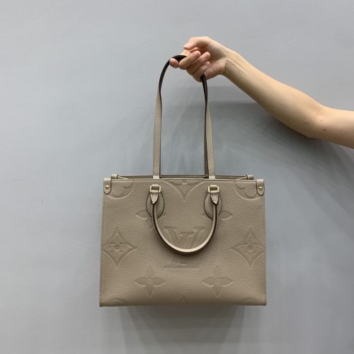 Louis Vuitton 𝐨𝐧𝐭𝐡𝐞𝐠𝐨 35CM M45607 From Orange couch Factory