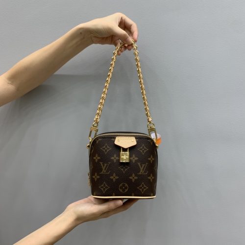 Louis Vuitton 𝐉𝐮𝐬𝐭 𝐢𝐧 𝐜𝐚𝐬𝐞 13CM M47096OC  From Orange couch Factory